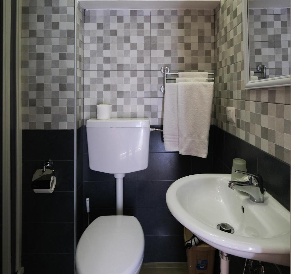 Royal Dante Bed & Breakfast Napels